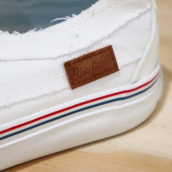 NWOT Blowfish Malibu Sneakers no laces White 7.5. NEVER WORN - Picture 8 of 8